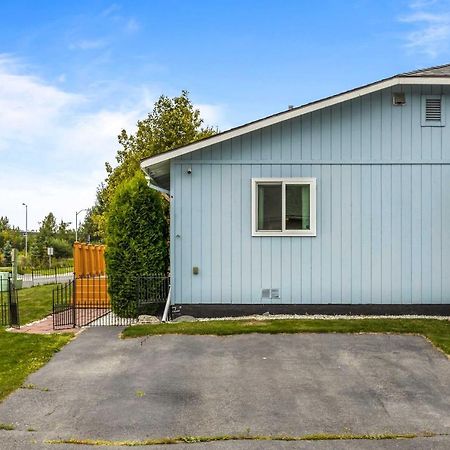 Updated Townhome Near Airport And Shopping! 安克拉治 外观 照片